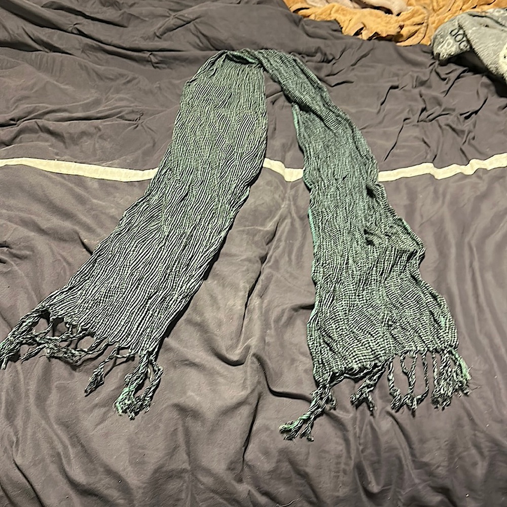 Scarf. Green and black plaid